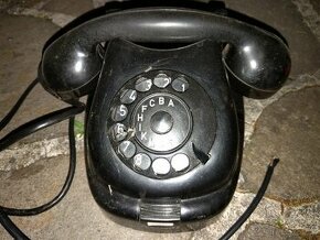 Telefón 80. roky