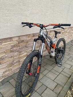 Downhill bicykel/dh bicykel author agang