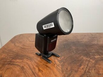 Godox V1F Pro + príslušenstvo Godox AK-R1