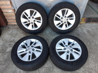 5x114,3 15" Toyota Auris