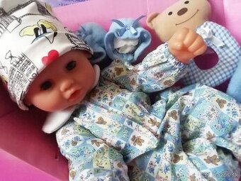 Babika s funkciami a s oblecenim