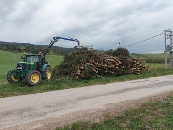 Služby traktor, vyvozka