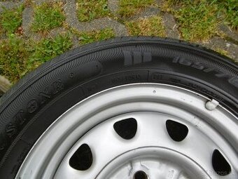 Kompletna sada 4 kolies s letnymi pneumatikami