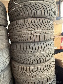 245/45 R 18.