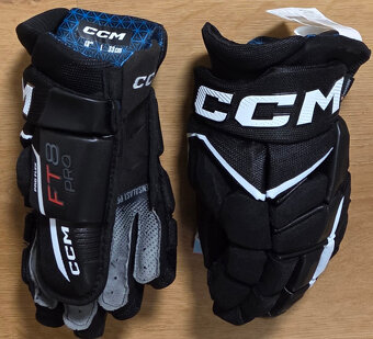 Nové hokejové rukavice CCM Jetspeed Tacks profi úrovni