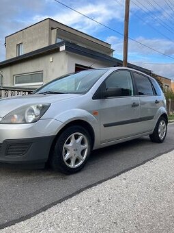 Ford fiesta 1.3 benzin