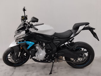 CFMOTO   675NK  2025