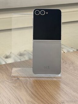 Dobrý deň Ponúkam na predaj Samsung Galaxy Z Flip 6 512GB