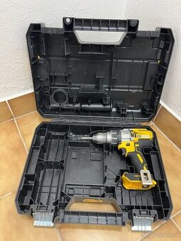 PREDANÉ Aku príklepová vŕtačka DeWALT DCD996NT