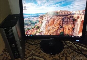 Predám počítač dell + lcd monitor