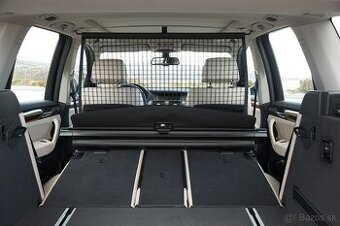 Predam originalnu deliacu siet BMW X3