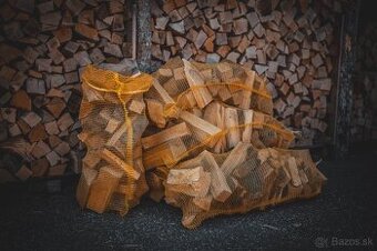 Predám suché bukové drevo (15-25 cm)