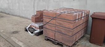 Plotové tvárnice Beryl