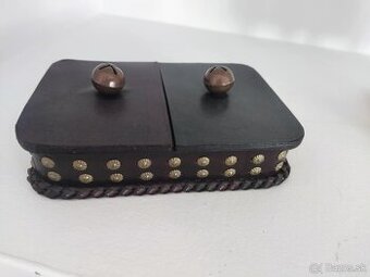 kožená šperkovnica