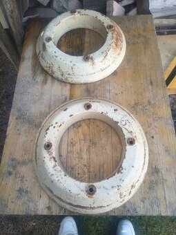 Predám dvoch kusov závažia na Terra vary