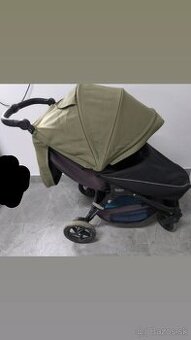 Darujem športový kočík