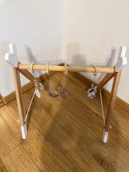 Montesorri drevená hrszda