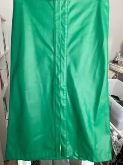 Zelena kozenkova sukna