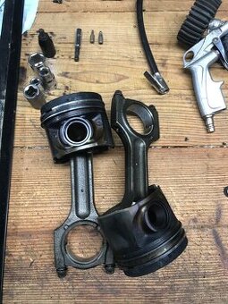 Ojnica, piesty bmw 170kw, original diel, kod M57D3