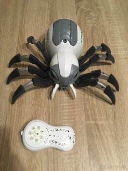 Veľký pavúk na diaľkové ovládanie
