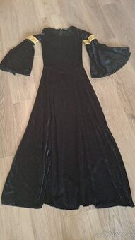Čierne šaty