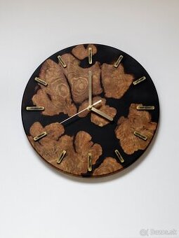 Nástenné epoxidové hodiny