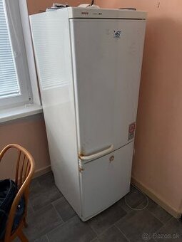 Predám staršiu chladničku s mrazničkou Bosh