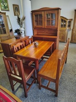 Jídelní set, stůl, lavice, 3x židle, kredenc, komoda