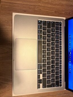 MacBook Air 13" M1 SK Kozmický sivý 2020