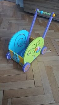 Veselé drevené chodítko a vozík 2v1 – Prvé krôčiky hrou