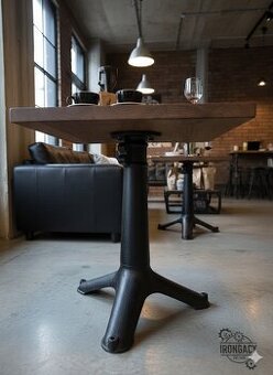 Baťov originál – Industriálny stôl z poctivej liatiny (Loft