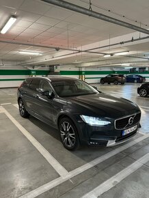 Volvo V90 Cross Country Combi 140kw Automat - 23499€