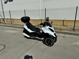 Predám Piaggio MP3 400 i. 2009