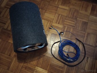 Predám aktívny Subwoofer 600w + káble
