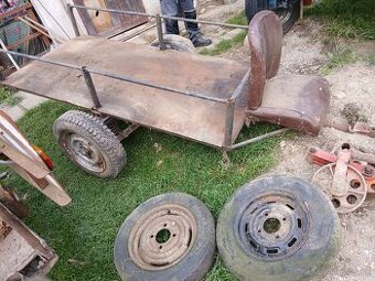 Vlečka za malotraktor