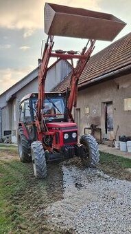 Čelný nakladač