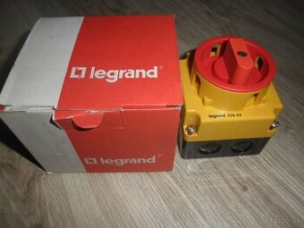 Predám 3 fázové vačkové vypínače SEZ na 400V -