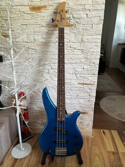 Basgitara Yamaha
