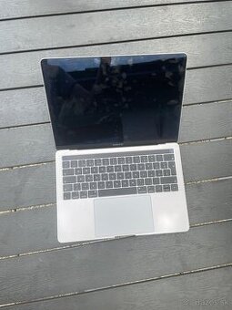 MacBook Pro 13” (2019, Retina, Silver)