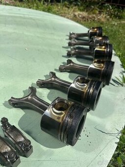 Ojnice a piesty BMW N57D30A
