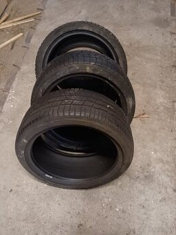 Pneumatiky 215/40 R17 zimné - 1