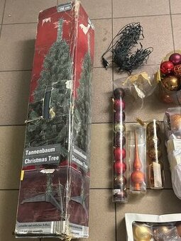 Vianočný stromček umelý 150cm + ozdoby