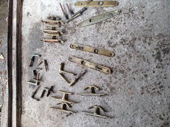 Mosadzné kľučky na okná a dvere