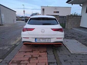 Mercedes-Benz CLA Shooting brake 220d - Orange Art Edition