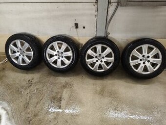 Predám zimné komplety 5x112 r16