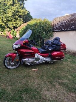 Predám Honda Goldwing 1800