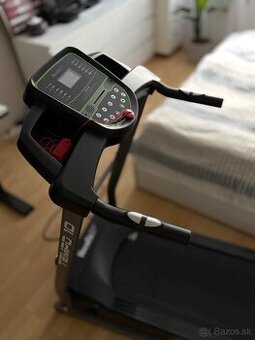 Bežecký pás HouseFit Tempo 10