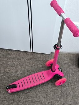 Blikajúca kolobežka