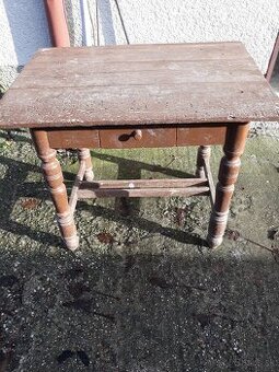 Starožitný stol