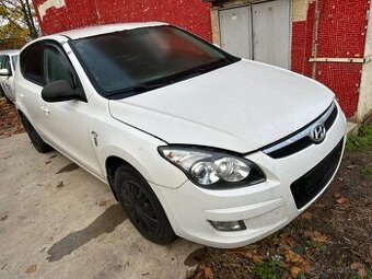 Rozpredám na diely Hyundai i30 I HB 1.4 G4FA